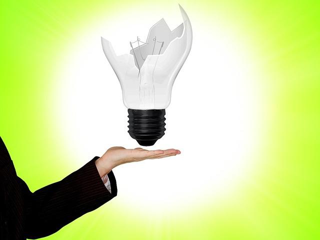 Jak objasnit sny s bílou barvou?